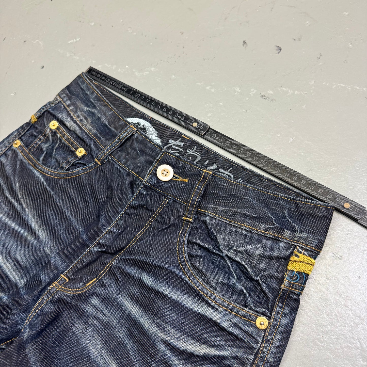 2000’s Osaka Big Train Baggy/Straight Jeans *very rare 30x30