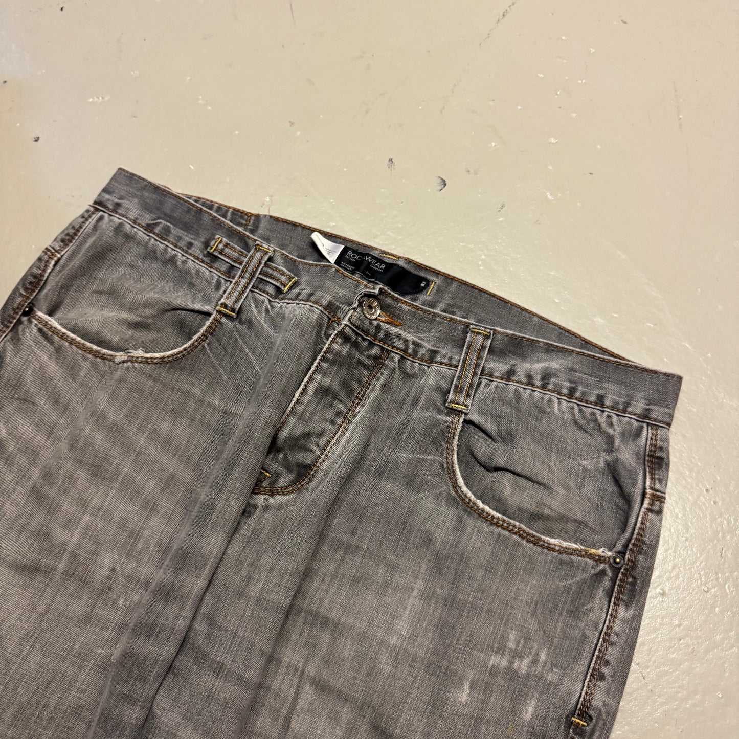 2000‘s Rocawear Hip Hop Baggy Jeans 38x32