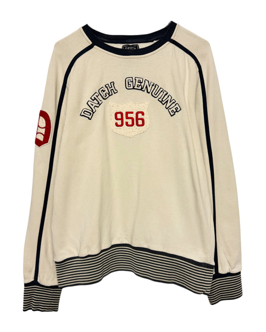 2000‘s Datch Sweater (M)