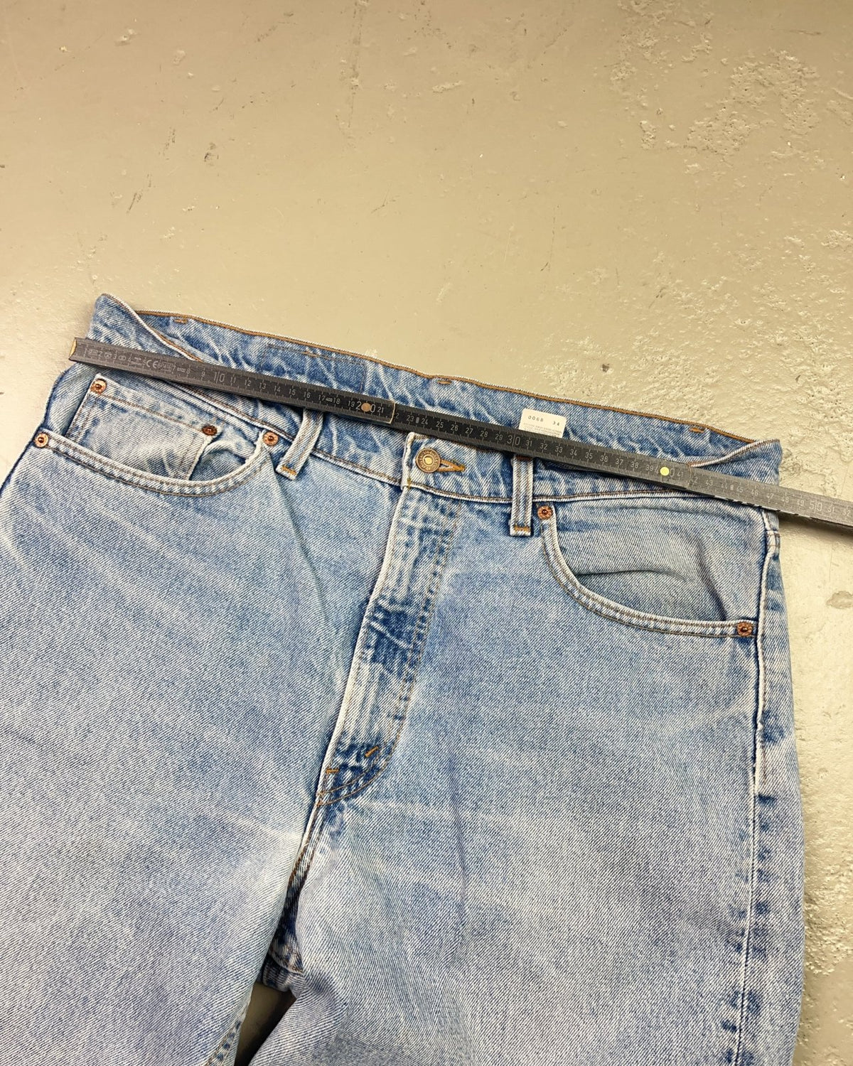 1990's Levi's Straight Jeans *rare 38x36 (XXL) - Lennys Vintage