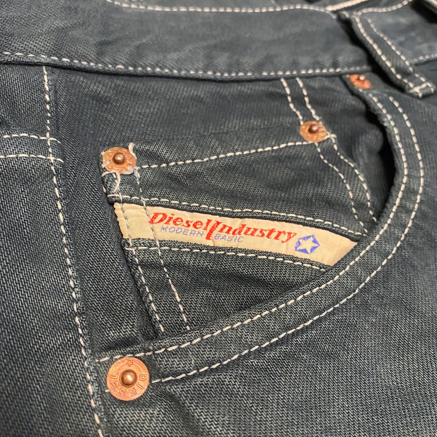 2000‘s Diesel Shorts/Jorts (W29)