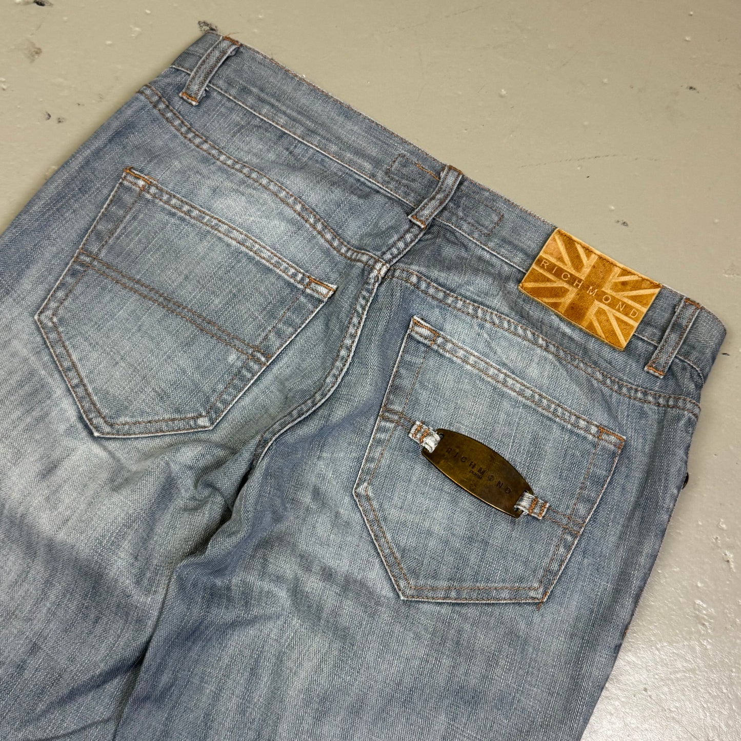 2000’s John Richmond Baggy/Straight Jeans *rare 32x32