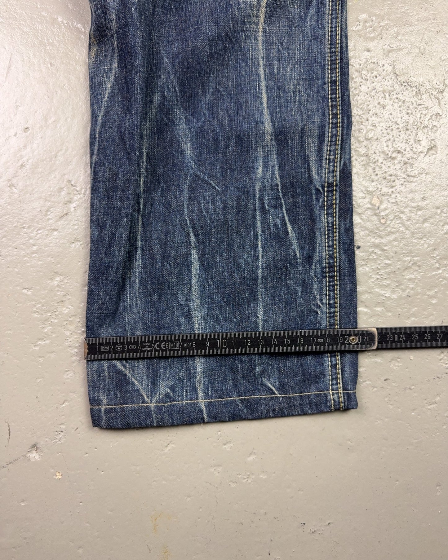 2000's Oniarai Japanese Straight/Baggy Jeans *rare 32x32 (M)