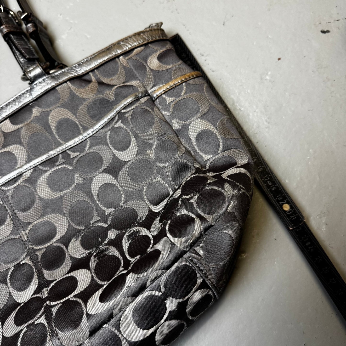 2000‘s COACH Silver Monogram Handbag - Lennys Vintage