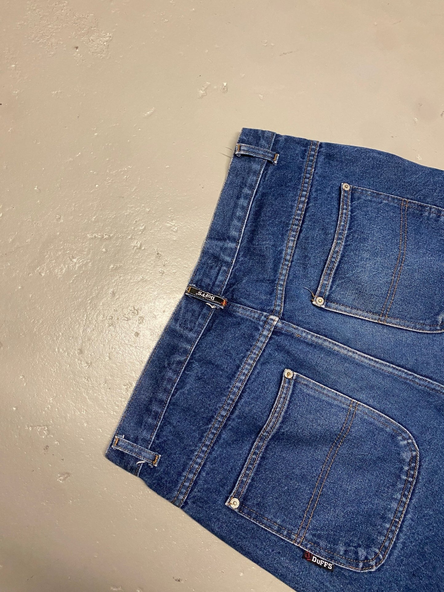 2000‘s Duffs Heavy Denim Shorts/Jorts (W32) - Lennys Vintage