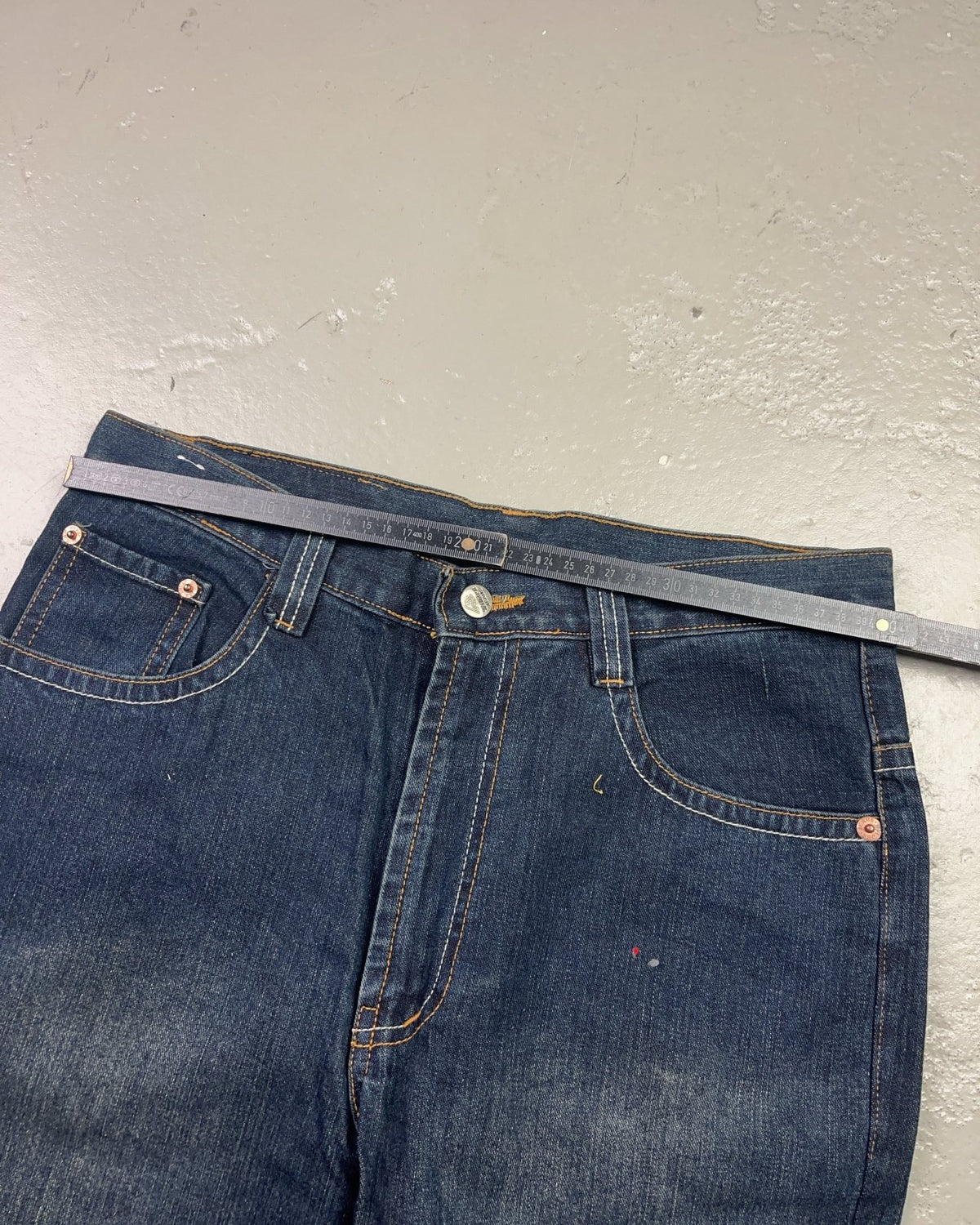 2000's Japan Style Slim Jeans * 31x32 (M) - Lennys Vintage