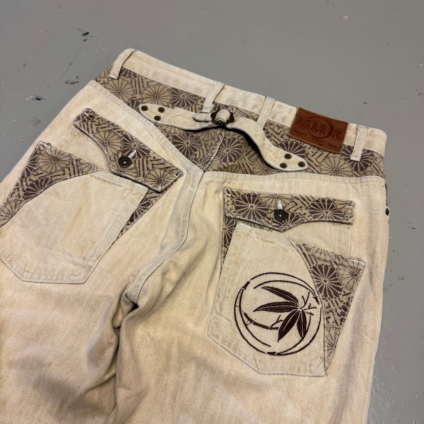 2000‘s Karakuri Tamashii Japanese Archive Baggy Jeans *extremely rare 31x30 - Lennys Vintage