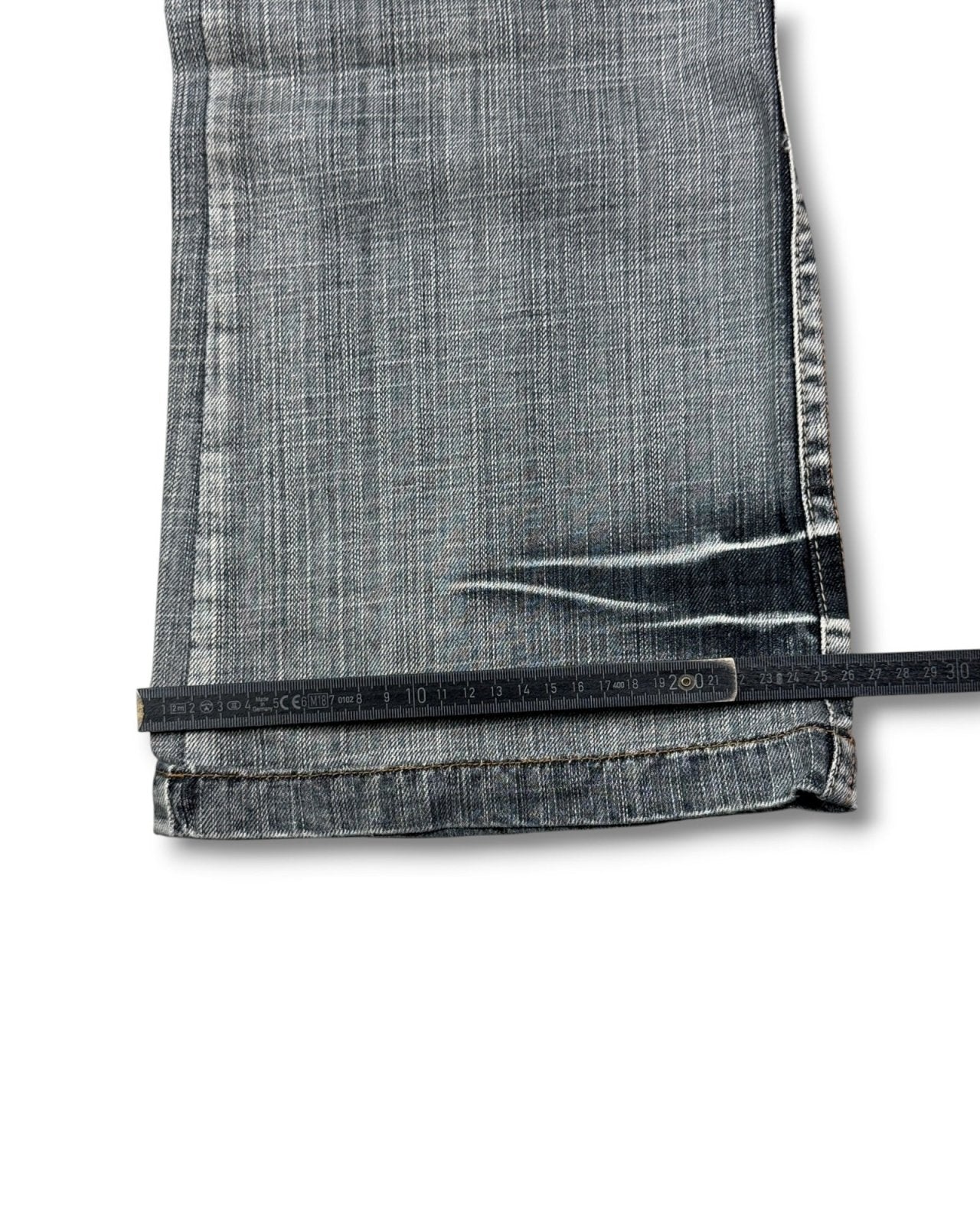 2000's Milennium Zone Japanese Archive Baggy/Bootcut Jeans *rare 32x30 (M) - Lennys Vintage