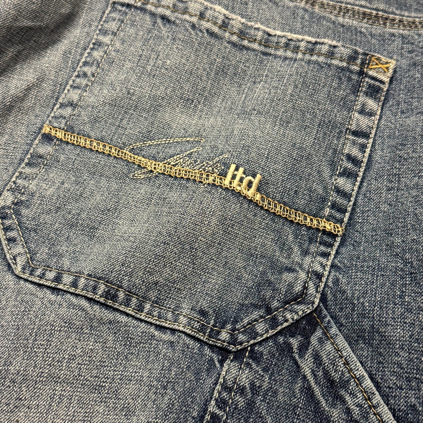 2000‘s Shady ltd. Hip Hop Shorts/Jorts *rare (W38) - Lennys Vintage