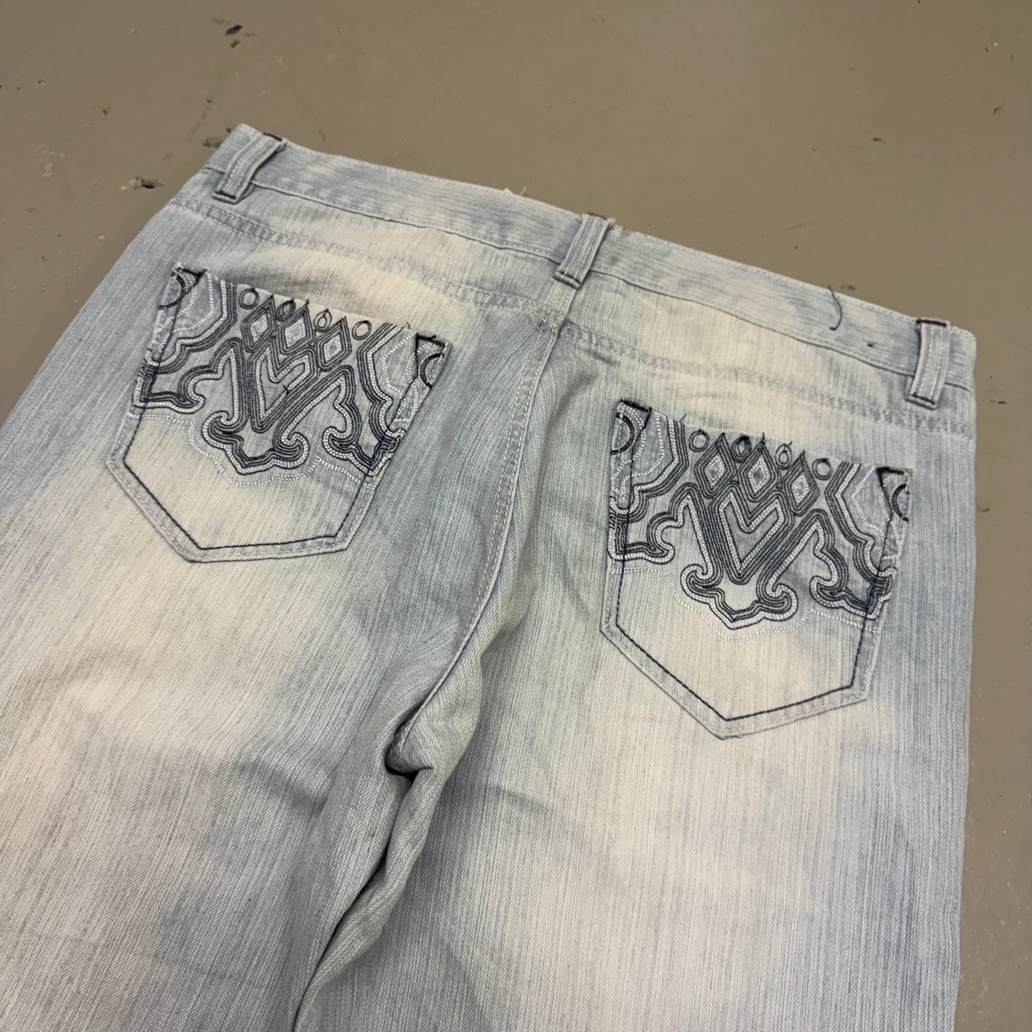 2000‘s Avirex Baggy Jeans *very rare 36x32