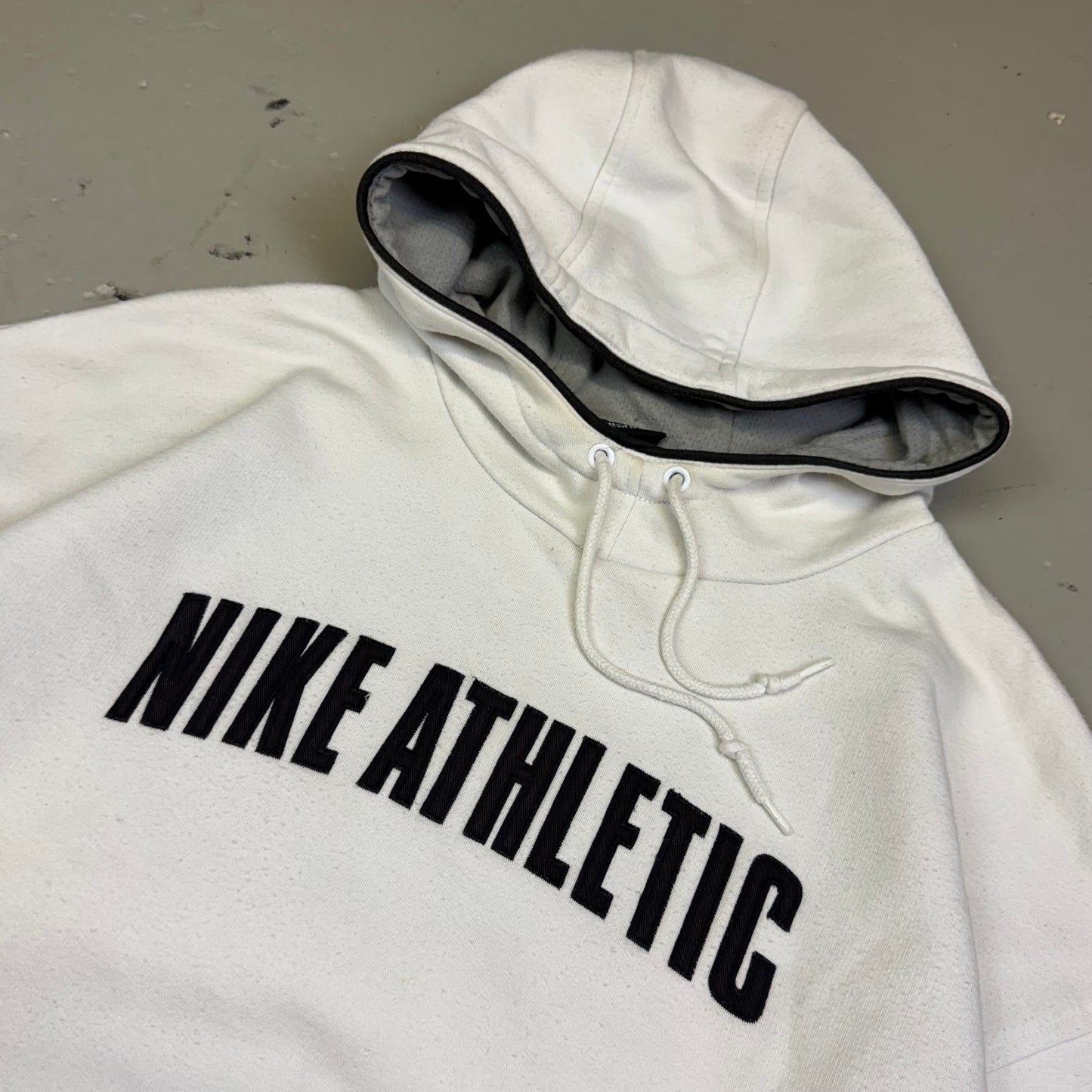 2000‘s Nike Athletic Hoodie *rare (XXL)