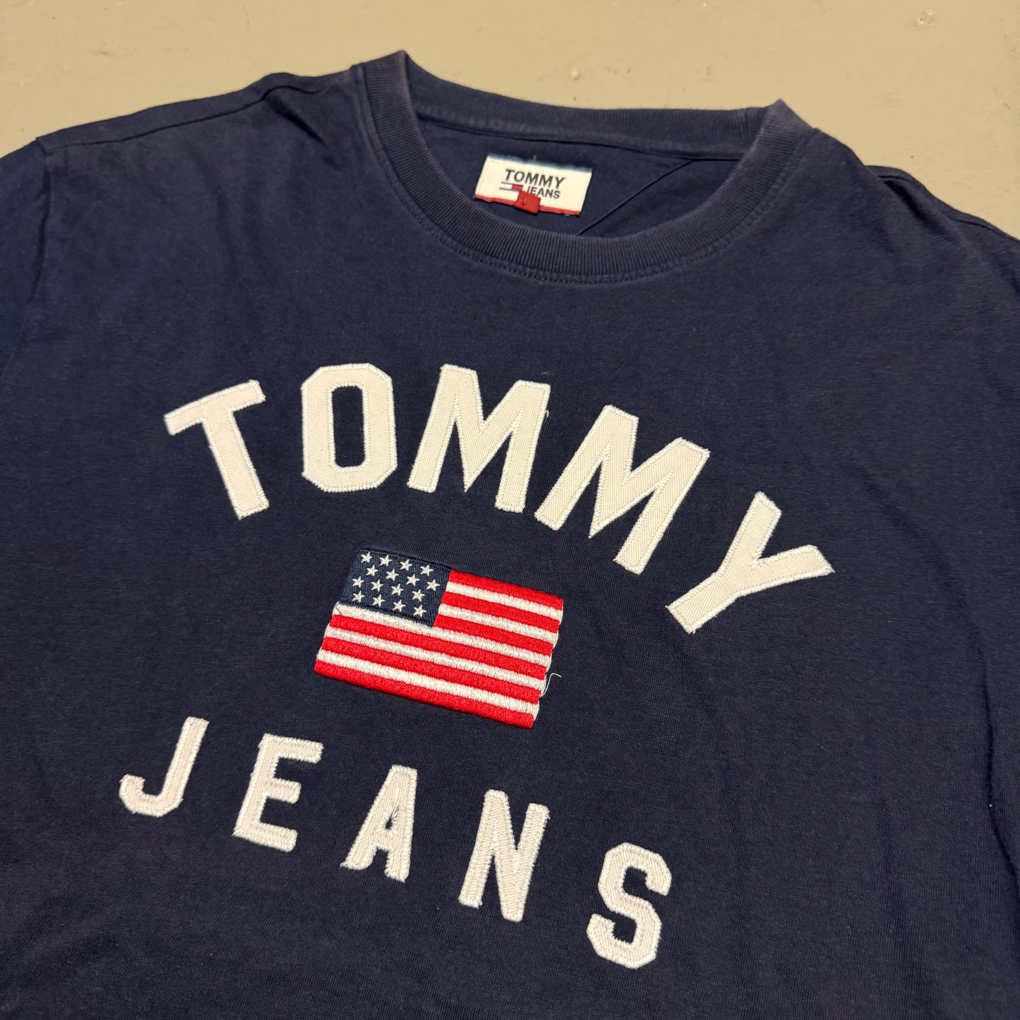 2000‘s Tommy Hilfiger Shirt (M)