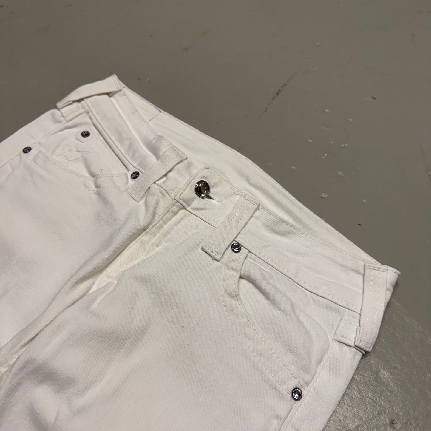 2000‘s True Religion Low Waist Jeans Women‘s (Size 27)