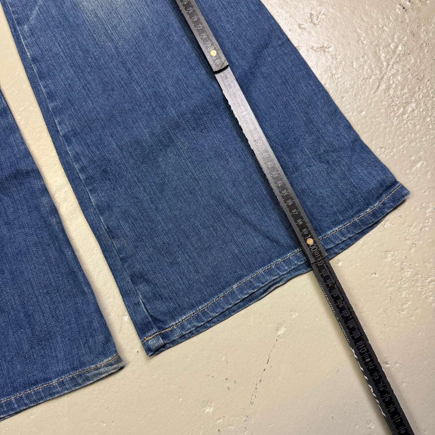 2000’s Gas Low Waist Bootcut Jeans Women’s (Size 27)