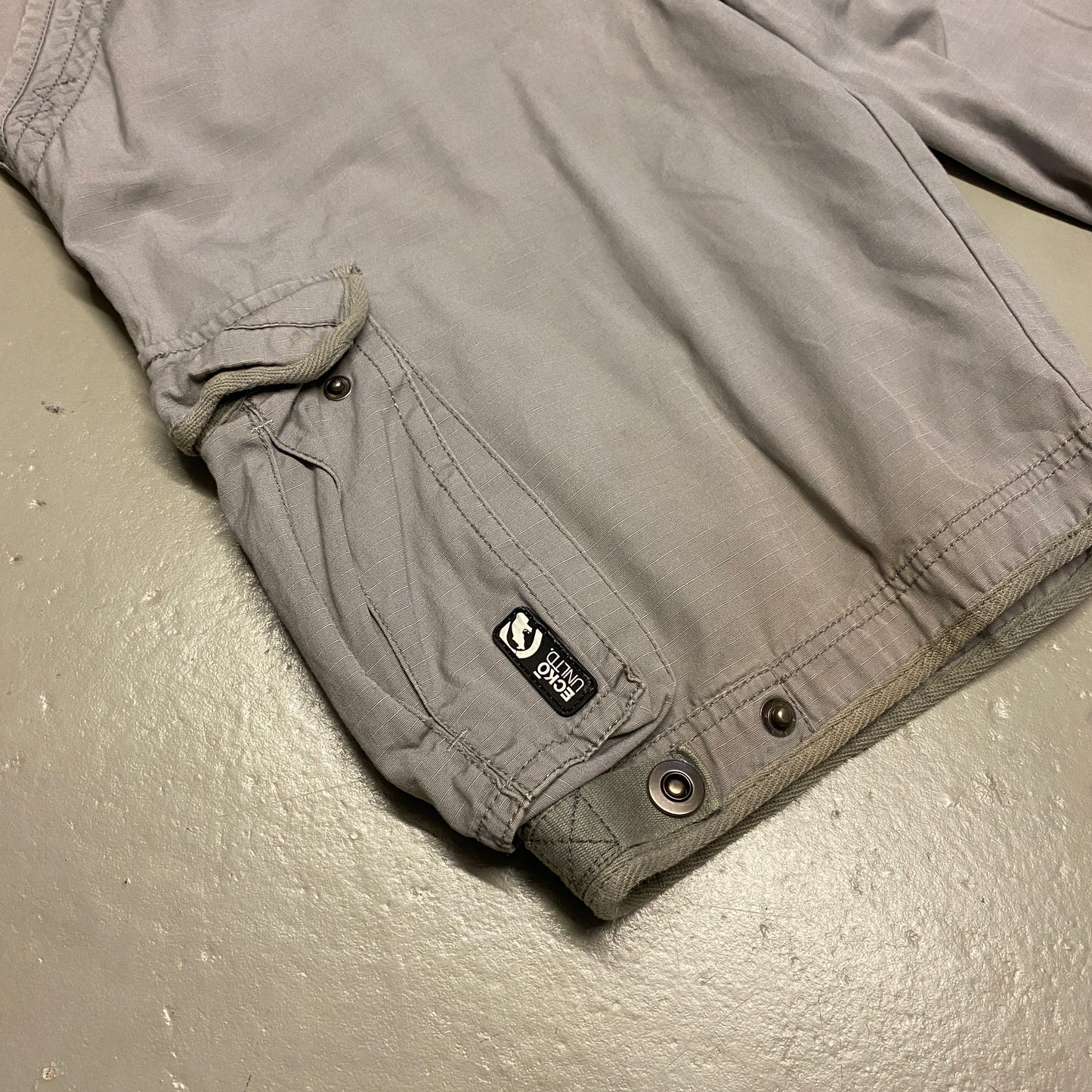2000‘s Eckō Unlimited Hip Hop Shorts (W38)