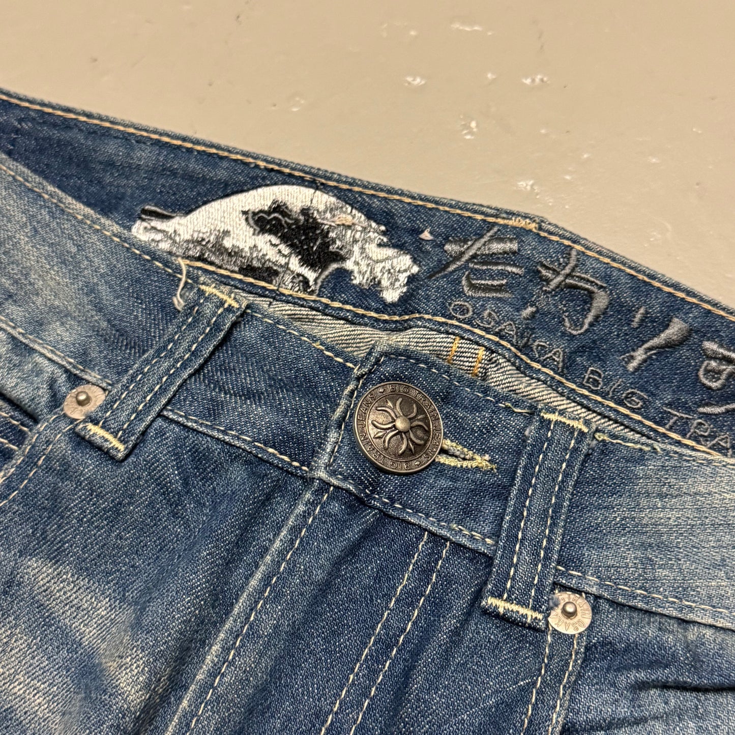 2000‘s Osaka Big Train Japanese Archive Baggy Jeans *very rare 30x34