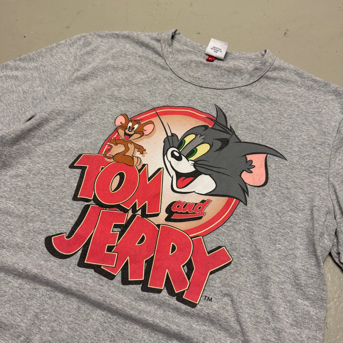 2000‘s Tom and Jerry Shirt (L)