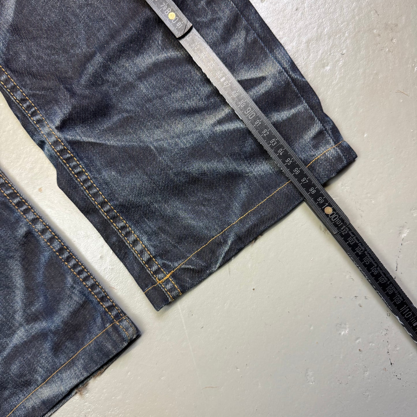 2000’s Osaka Big Train Baggy/Straight Jeans *very rare 30x30