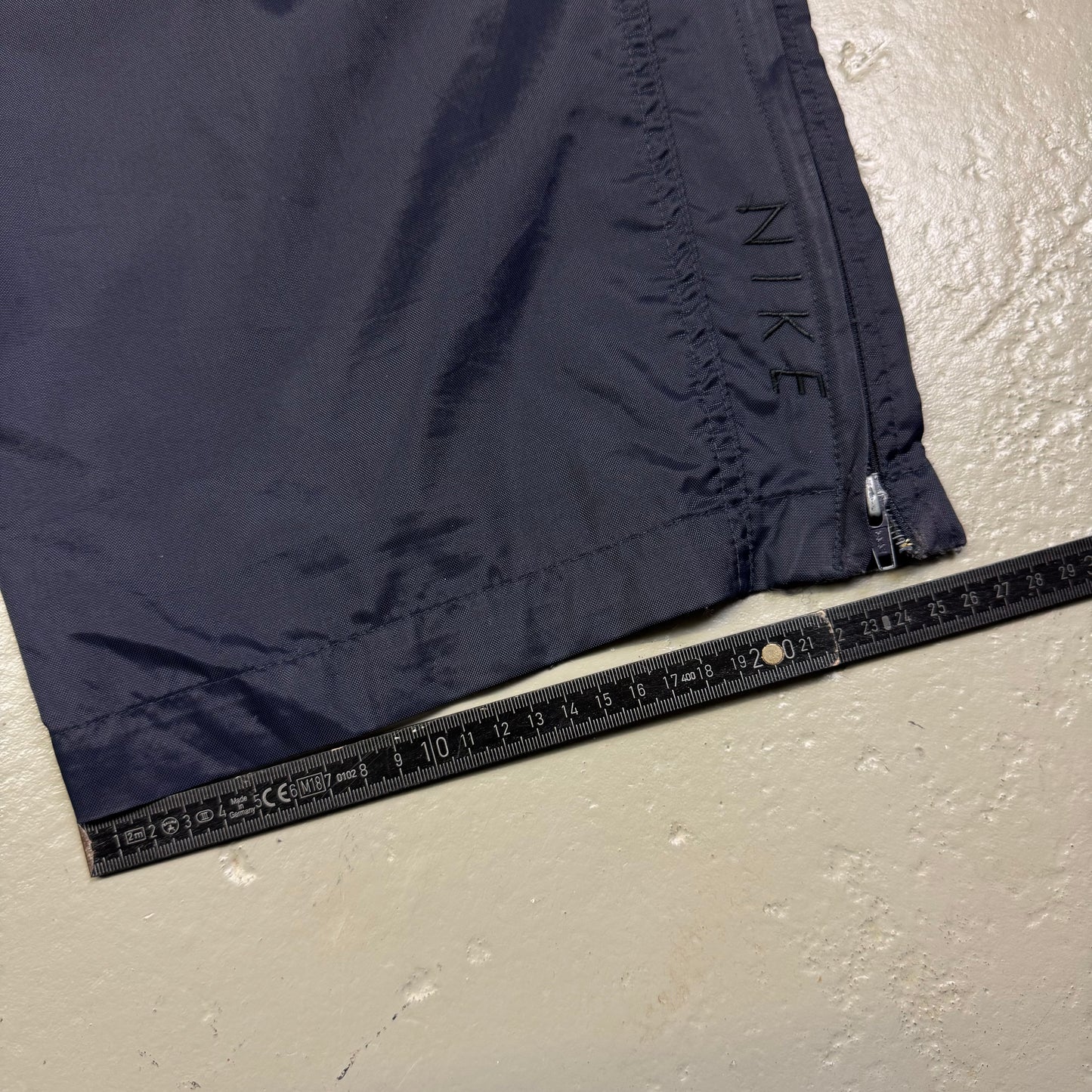 2000’s Nike Super Baggy Nylon Trackpants *rare (XL)