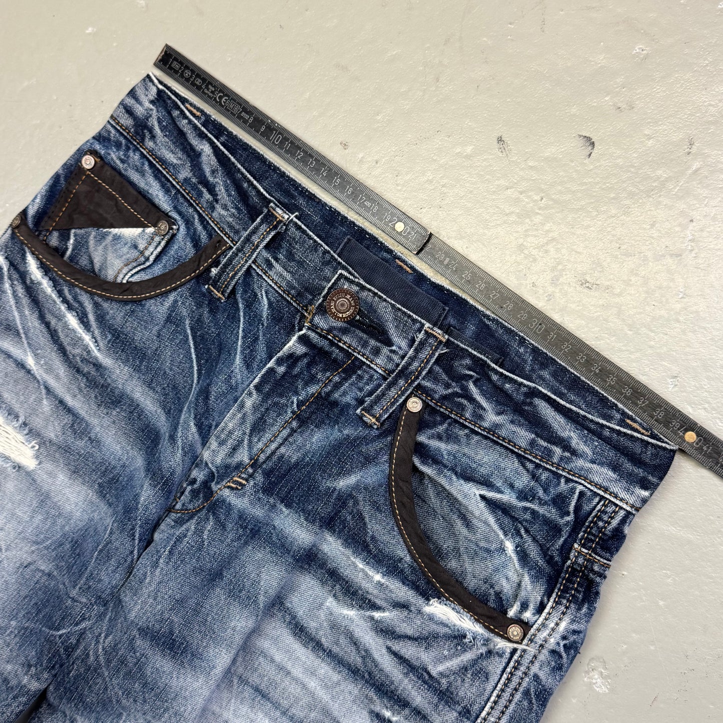 2000’s Evisu Japanese Straight/Baggy Fit Jeans *very rare 30x32