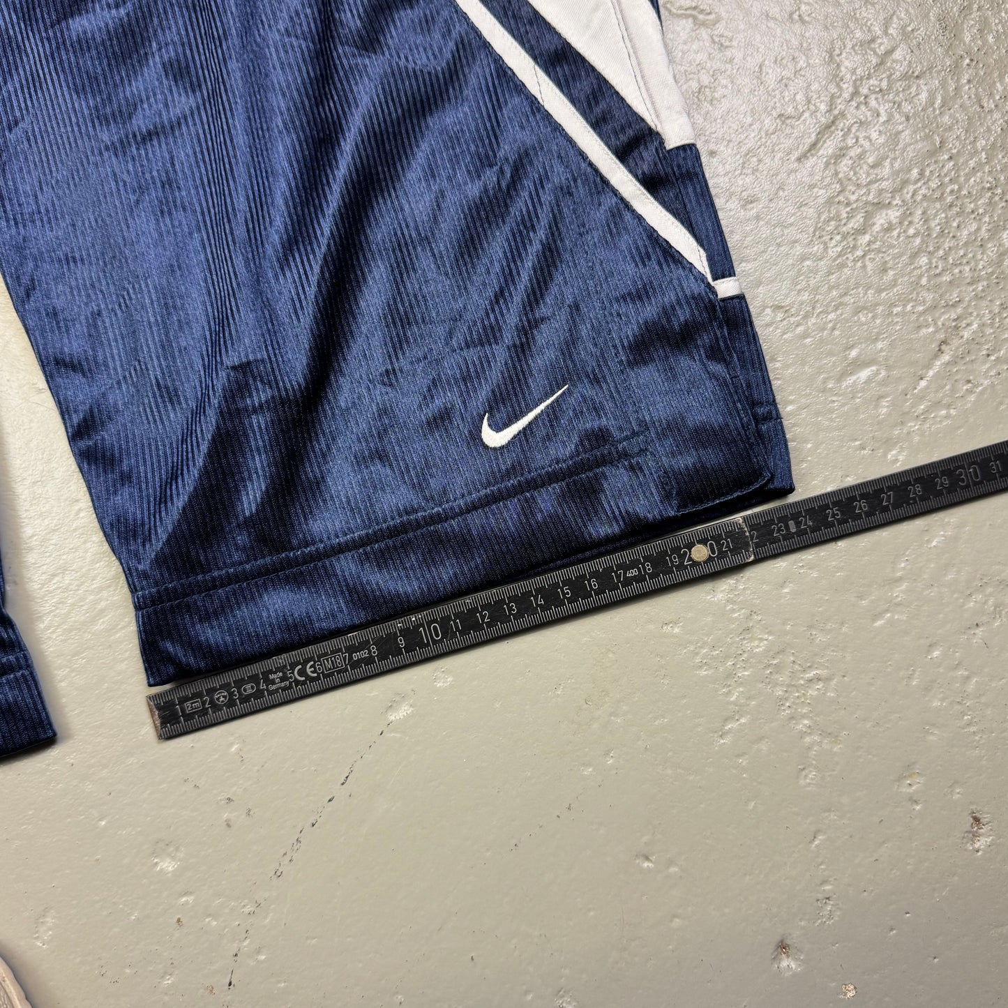 2000’s Nike Basketball Baggy Trackpants *very rare (L)