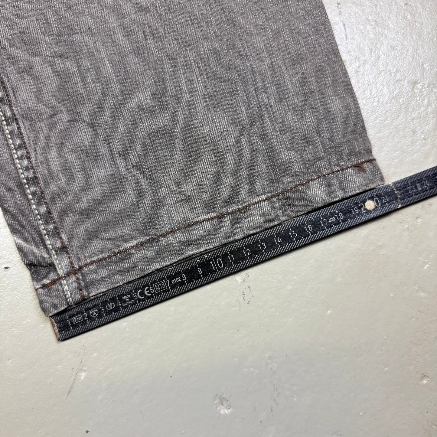 2000’s Stockton Japanese Baggy Jeans *rare 32x34