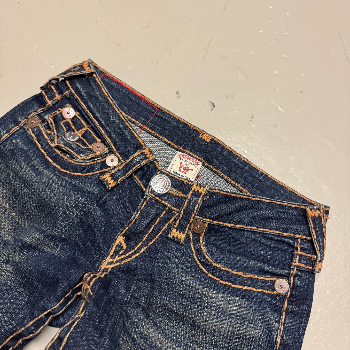2000‘s True Religion Low Waist Jeans Women‘s (Size 27)