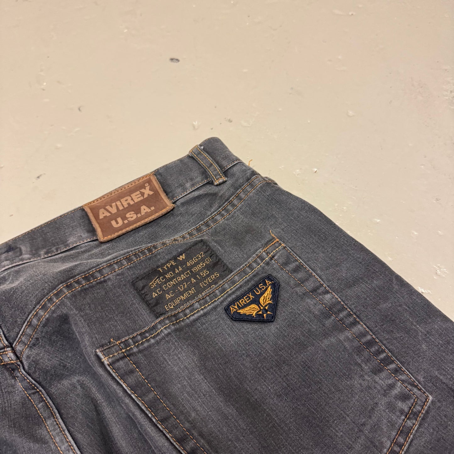 2000‘s Avirex Baggy/Straight Jeans 36x34