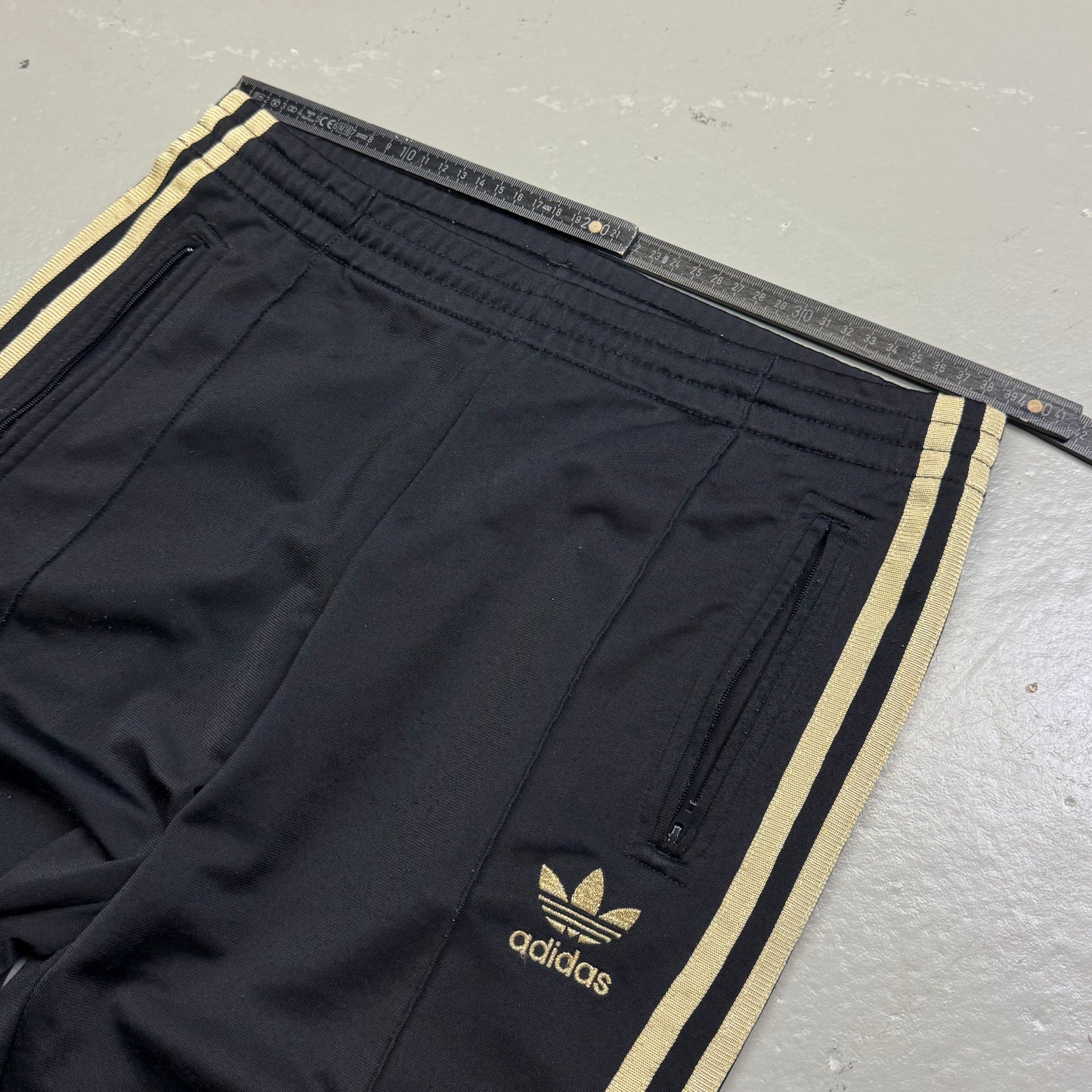 2010 Adidas Golden Striped Baggy/Straight Trackpants Women’s (36/S)