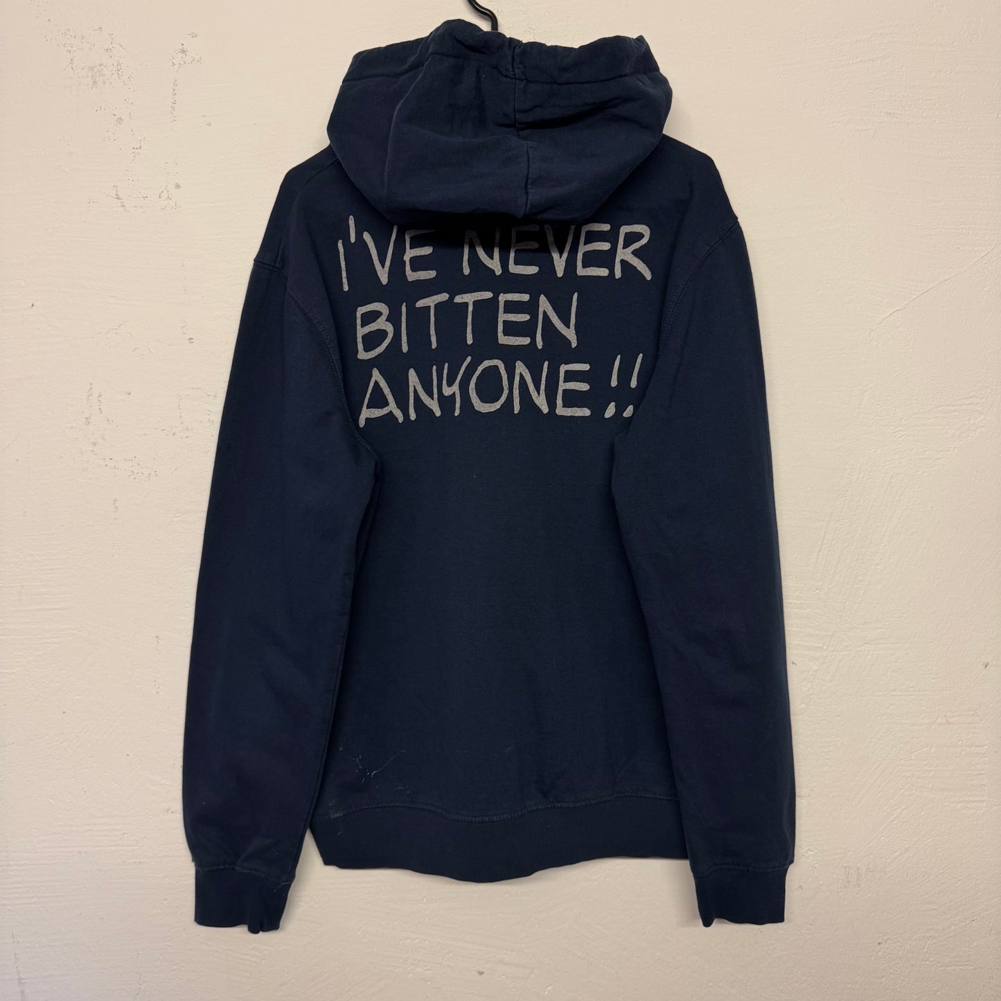 2000‘s Peanuts Snoopy Zip Hoodie (M)
