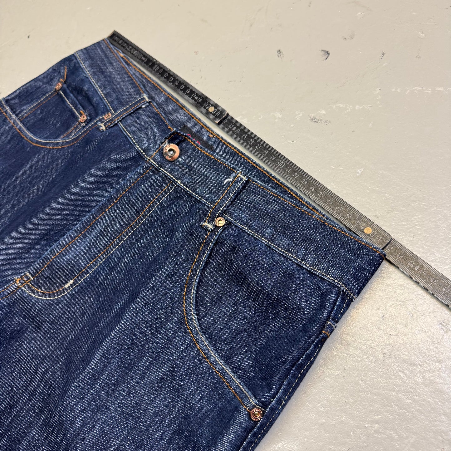 2000’s CLD Japanese Baggy Jeans *rare 32x30