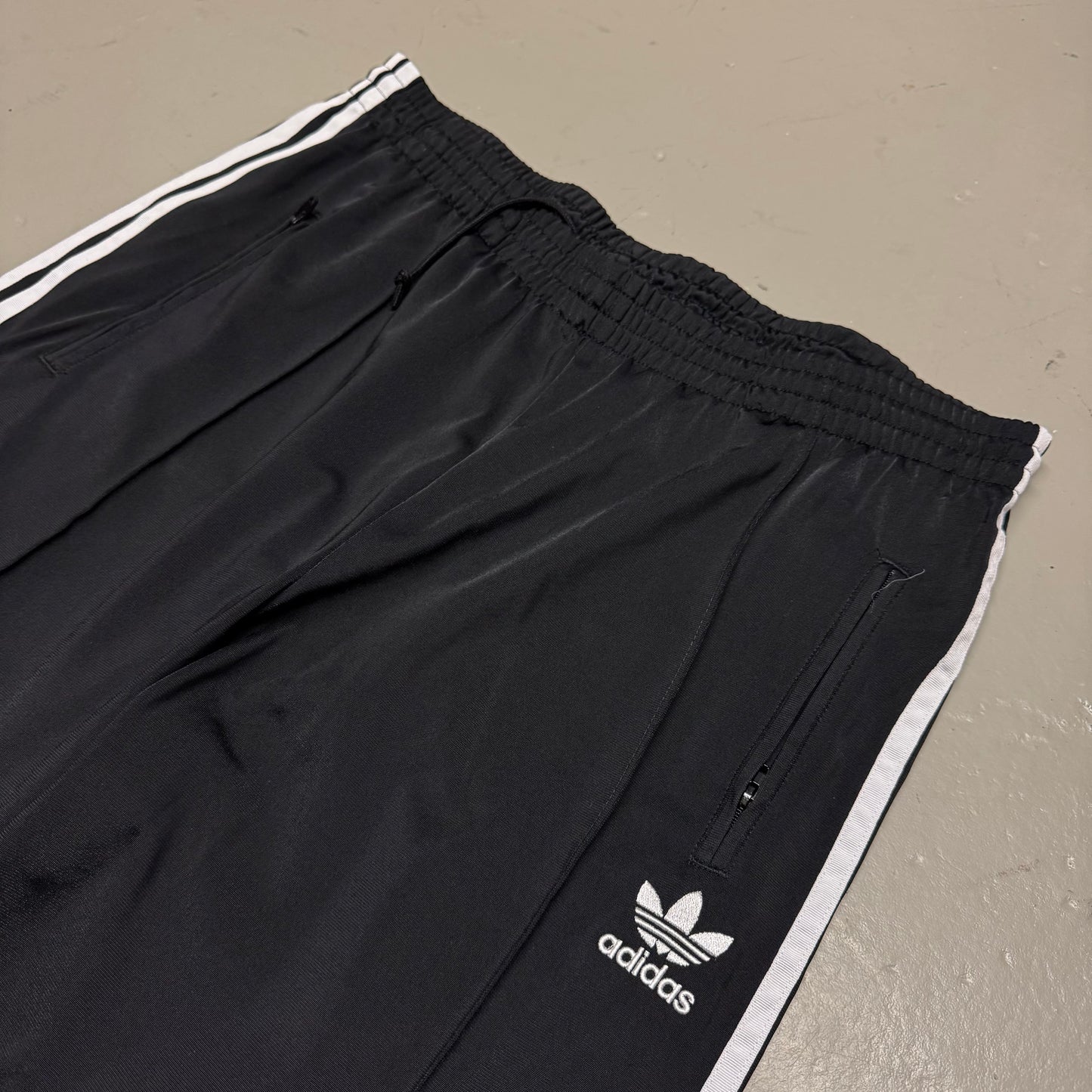 Y2K Adidas Baggy Trackpants (L)