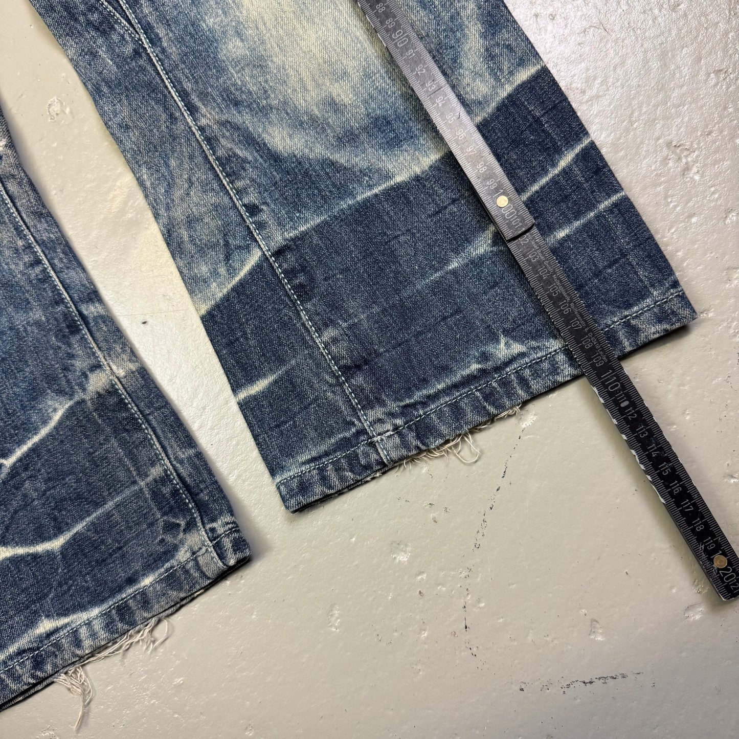 2000‘s Evisu Japanese Baggy/Straight Jeans *very rare 32x34