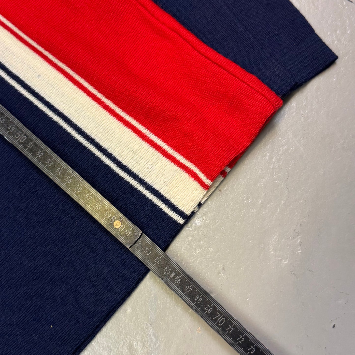 1980’s Lacoste Wool Sweater made in France *very rare (M)