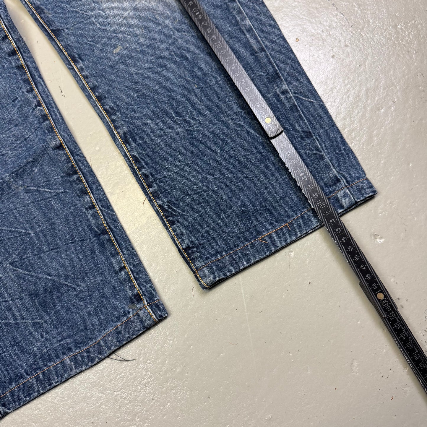 2000’s Japanese Baggy/Straight Jeans *very rare 32x28