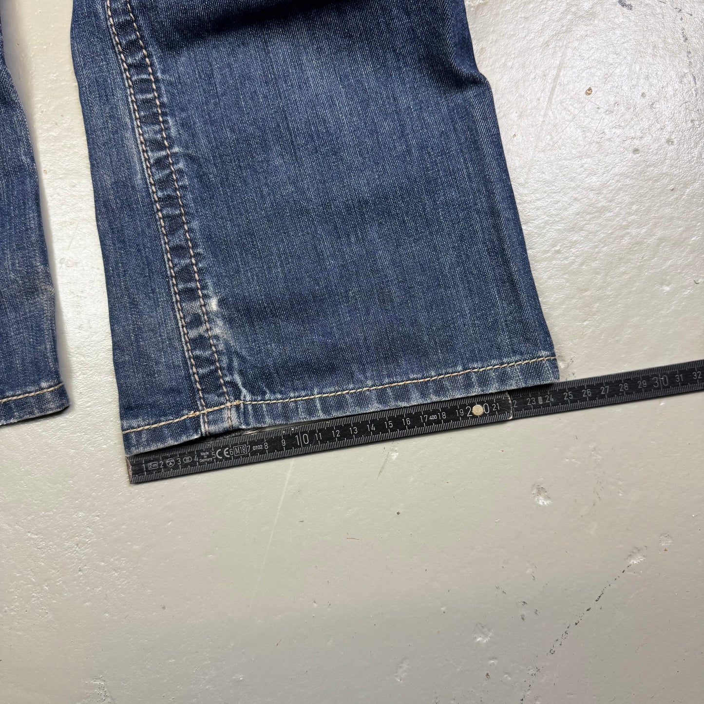 2000’s Rock Revival Baggy Bootcut Jeans *selten 32x32