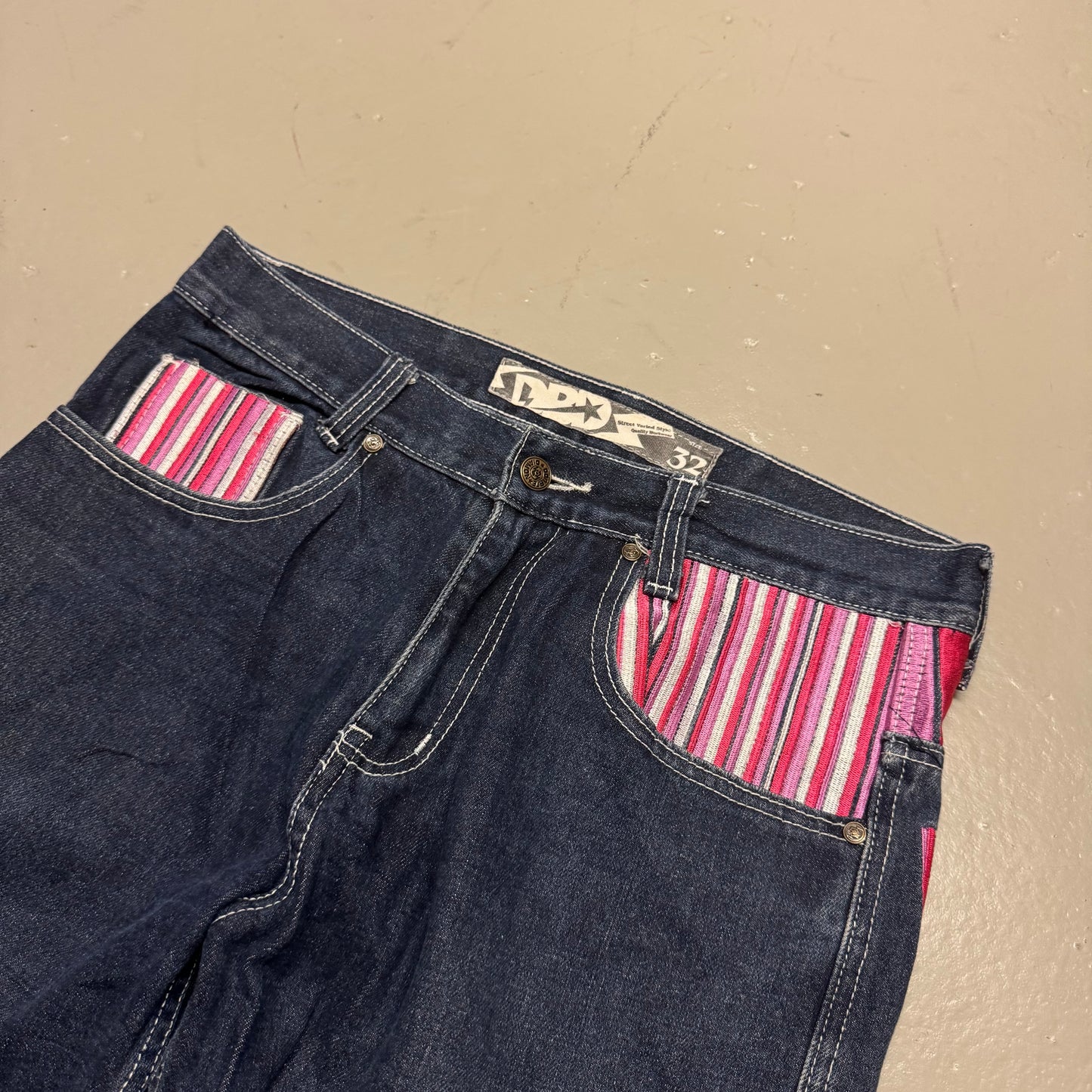 2000‘s Double Diamond Japanese Archive Baggy Jeans *very rare 32x30