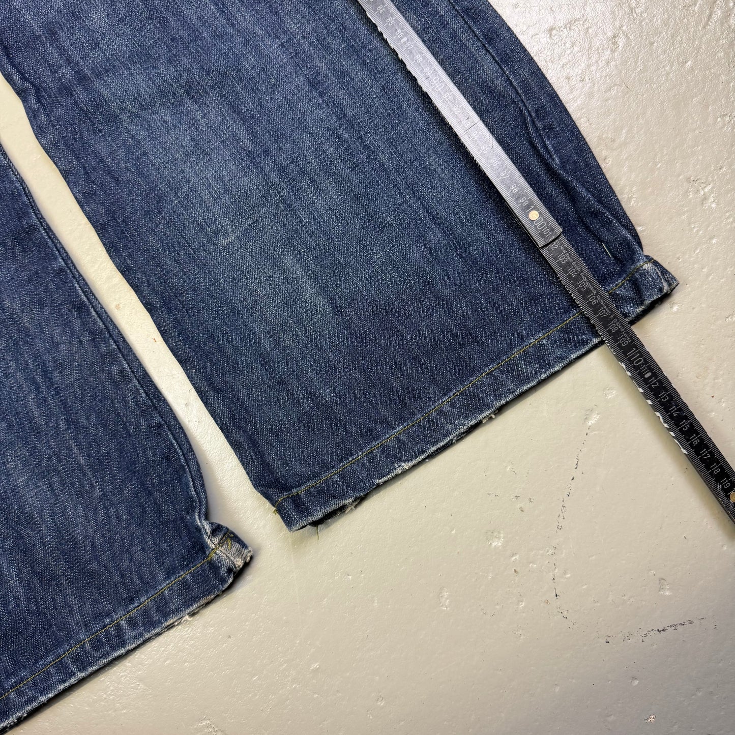 2000’s Vintage Hip Hop Baggy Jeans 36x34