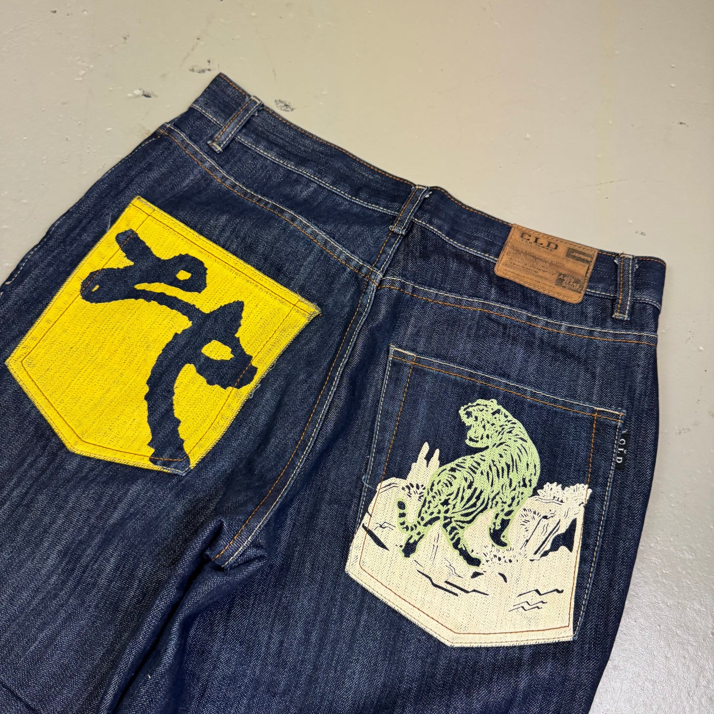 2000’s CLD Japanese Baggy Jeans *rare 32x30