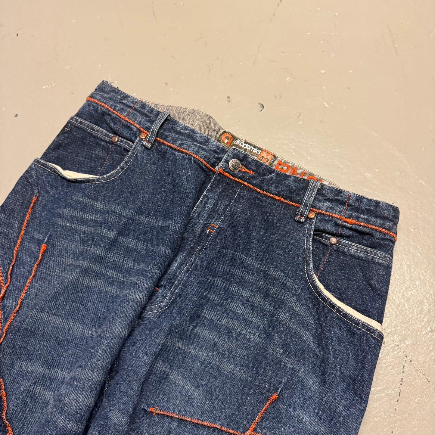 2000‘s Akademiks Hip Hop Baggy Heavy Denim Jeans *very rare 34x33