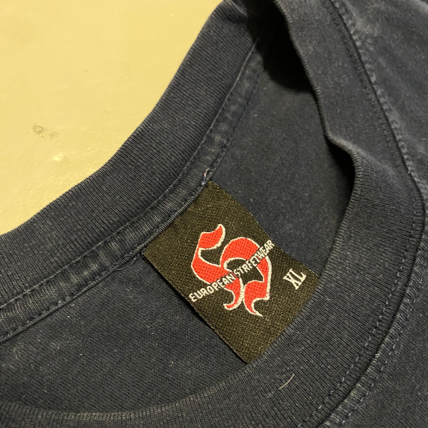 2000‘s Hooligan European Streetwear Shirt *selten (XL)