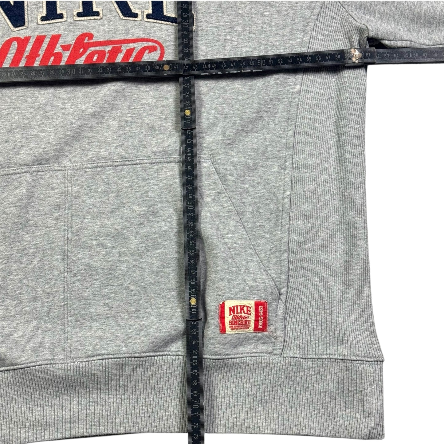 2000‘s Nike Athletic Hoodie *rare (XL)