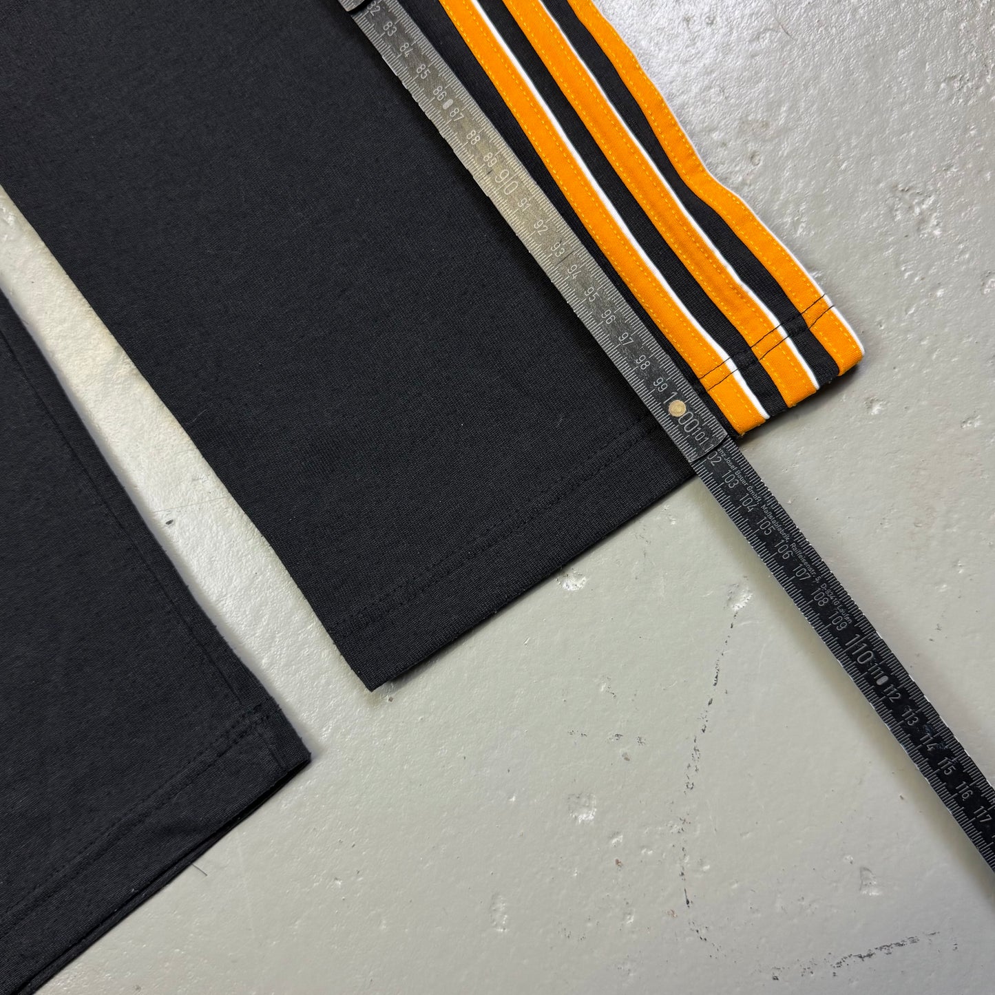 1990’s Adidas Baggy Trackpants made in Italy *rare (S)