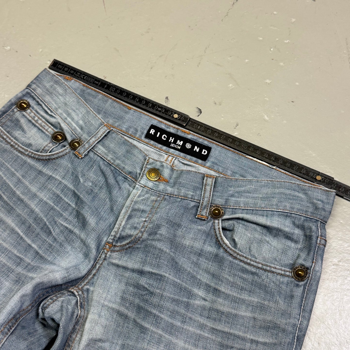 2000’s John Richmond Baggy/Straight Jeans *rare 32x32