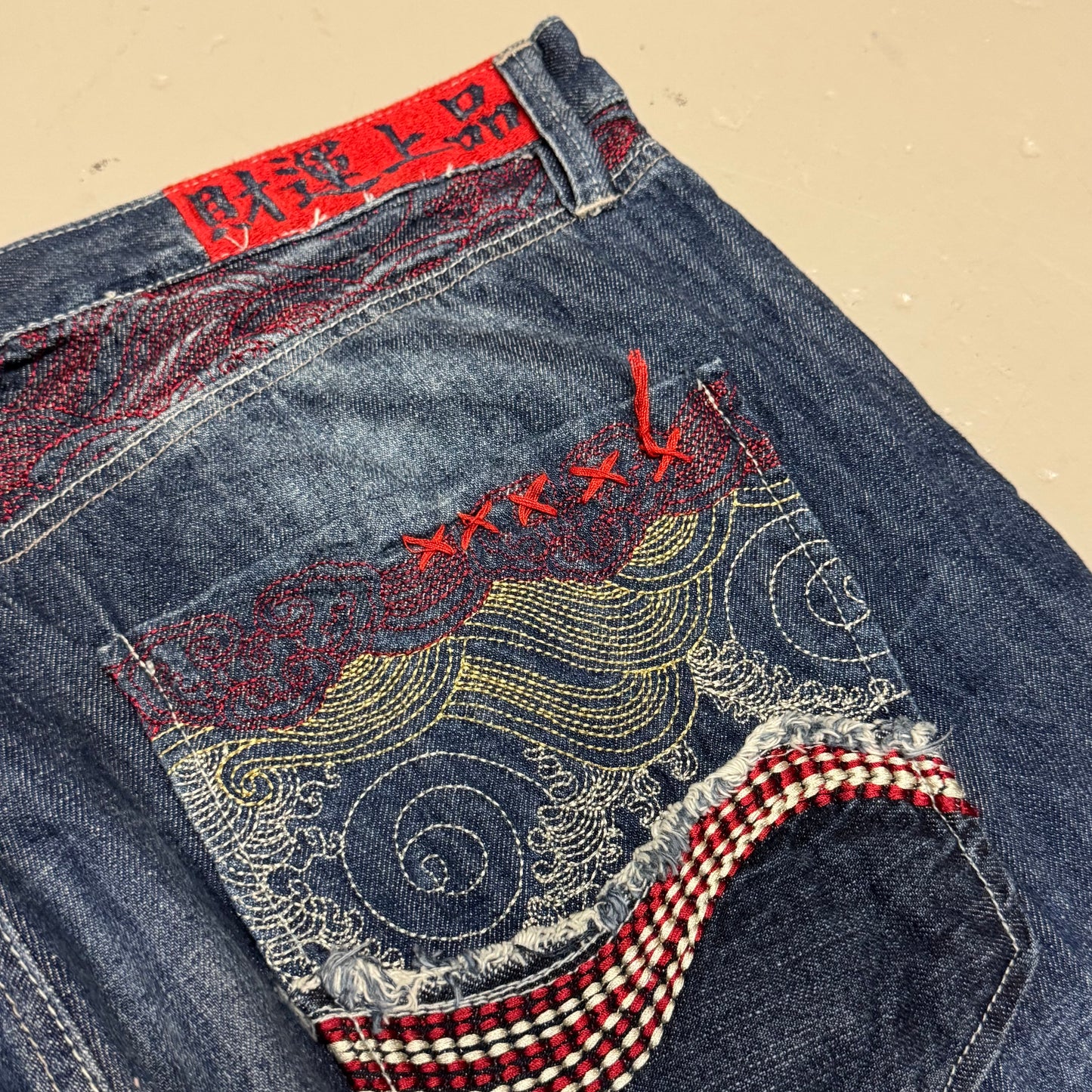 2000‘s Akademiks Japanese Style Baggy Jeans *very rare 44x36