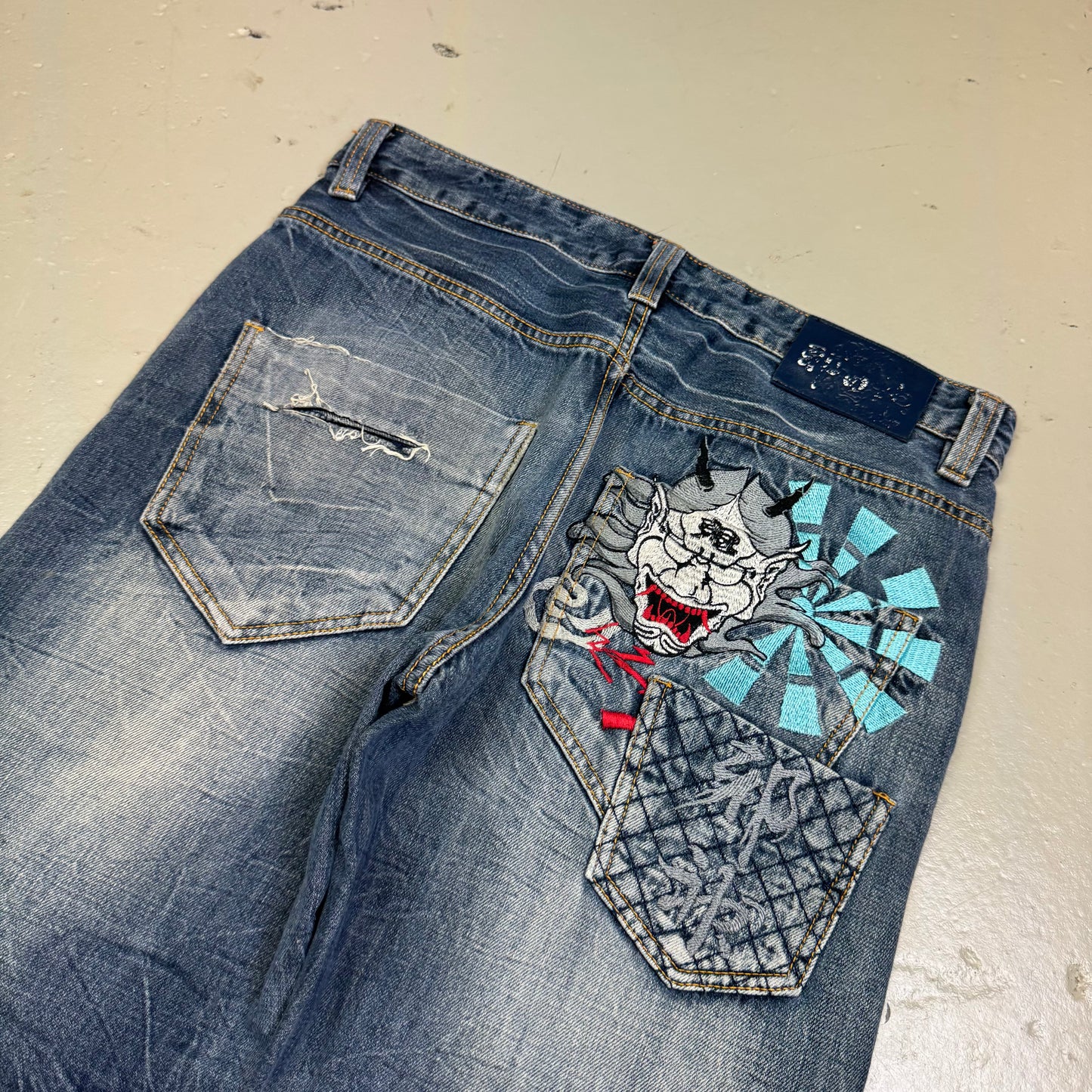 2000’s Japanese Baggy/Straight Jeans *very rare 32x28