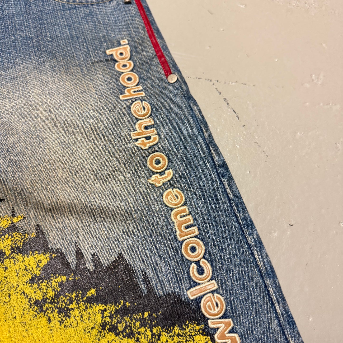 2000‘s Welcome To The Hood Hip Hop Baggy Jeans *very rare 32x34