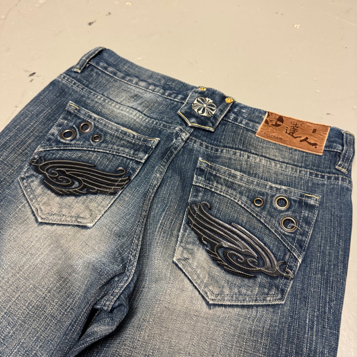 2000‘s Osaka Big Train Japanese Baggy/Straight Heavy Denim Jeans *very rare 30x33