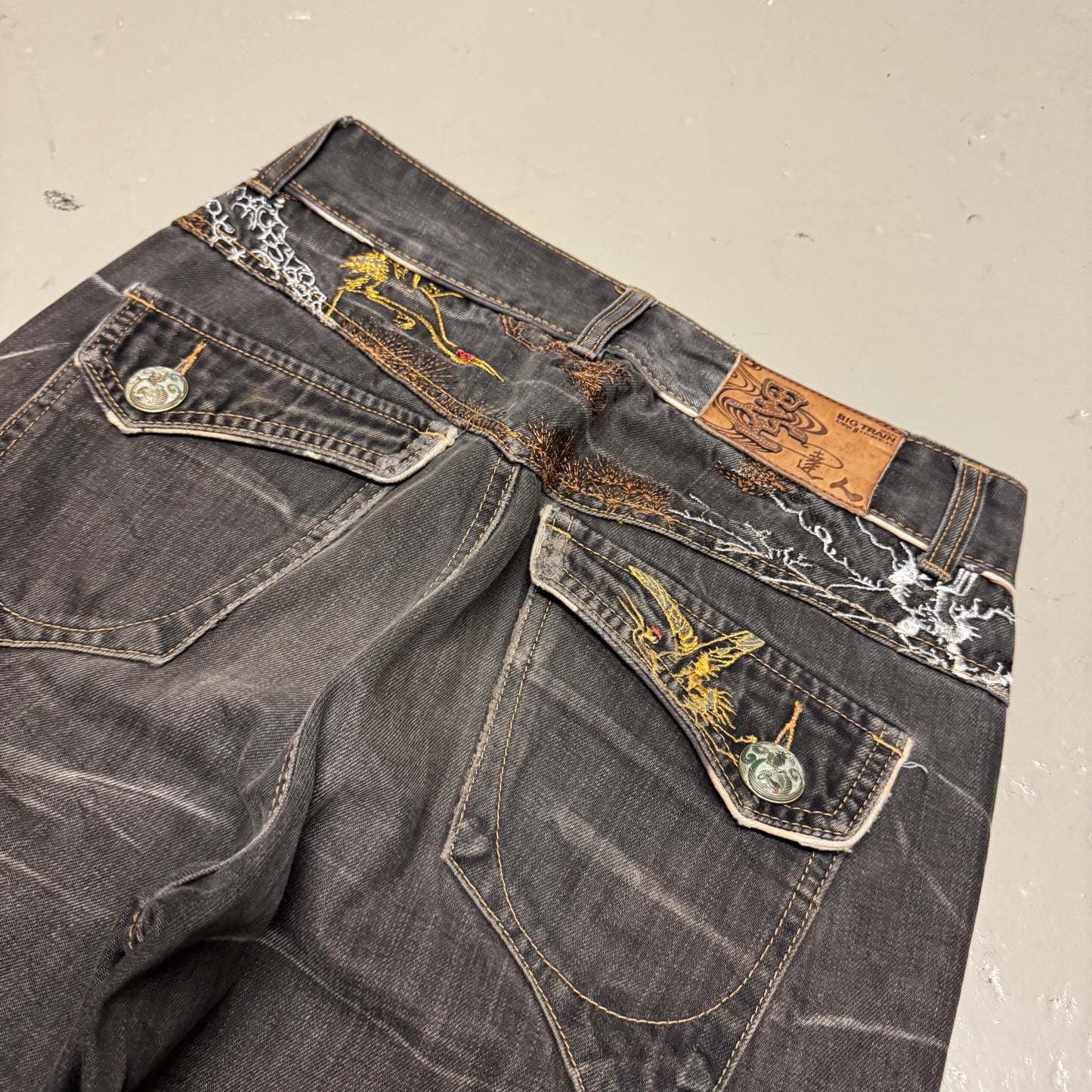 2000‘s Osaka Big Train Japanese Baggy Jeans *rare 28x32