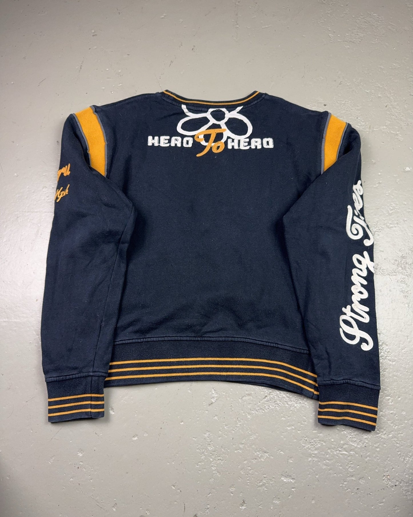 2000's Guru Sweater *rare (M)
